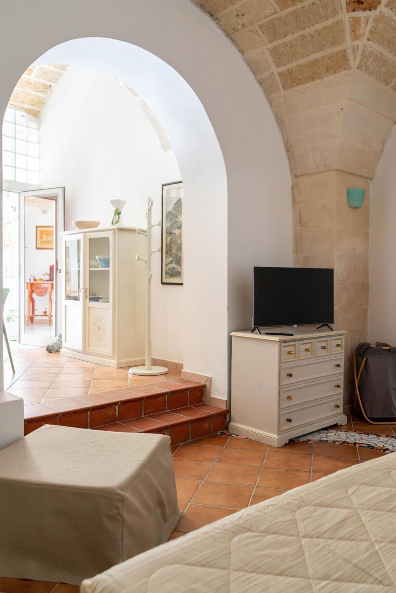 B&B Corte Dei Memoli Di Margiotta Giuseppina Lecce Exterior photo