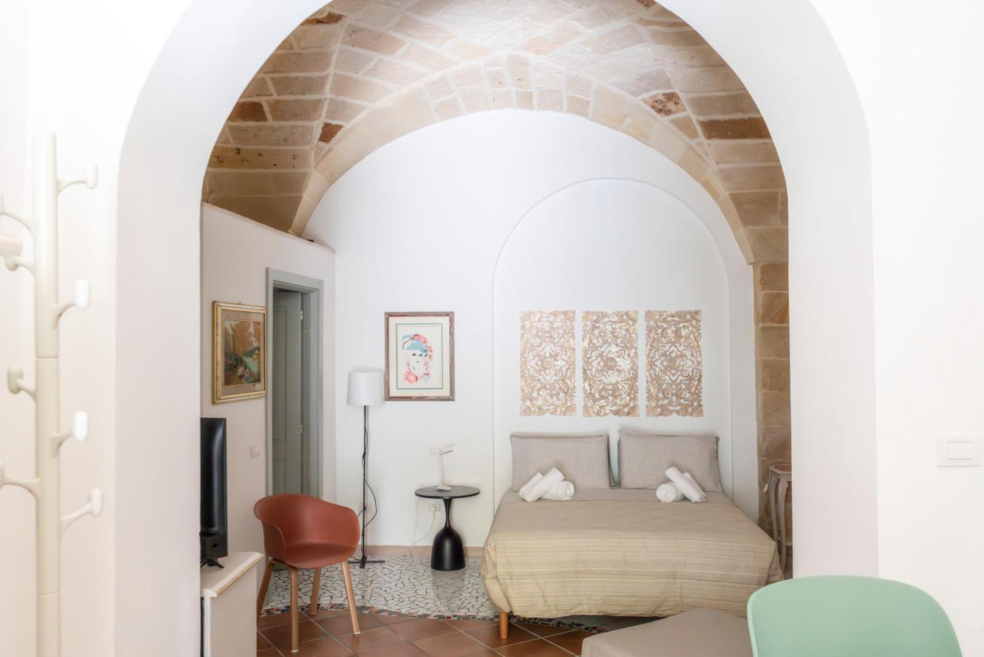 B&B Corte Dei Memoli Di Margiotta Giuseppina Lecce Exterior photo